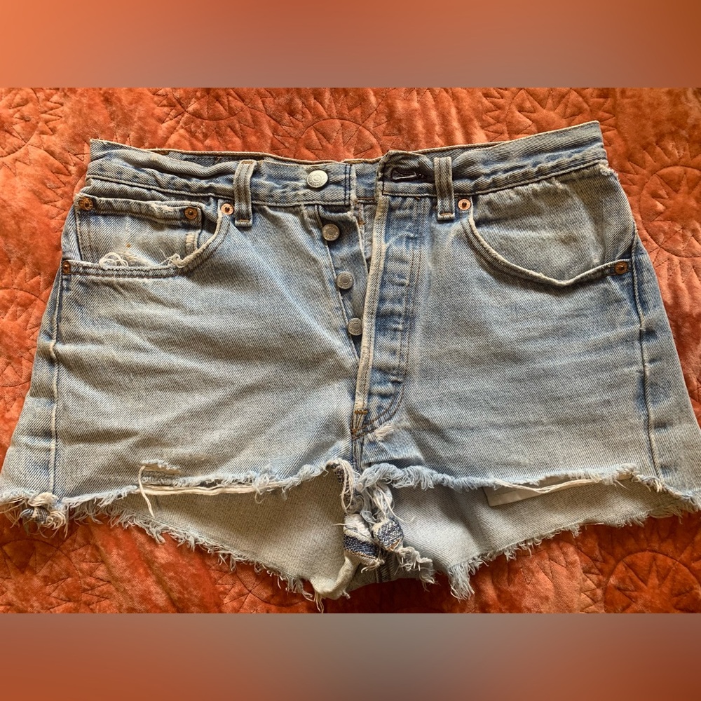Levi’s 501 cutoffs